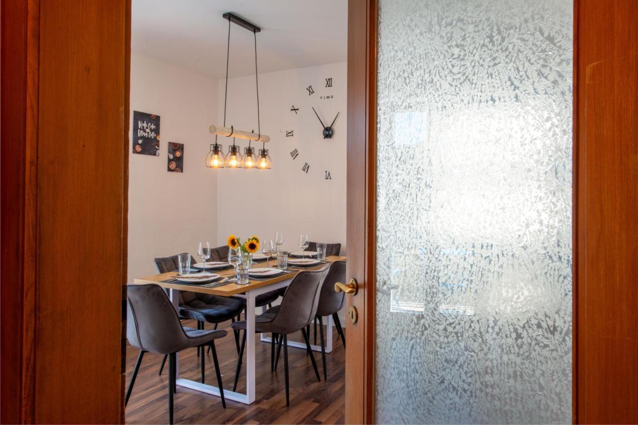 Bessa Homes 6 Personen 2 Schlafzimmer, 3 King Size, Betten, Balkon, Kueche Haag in Oberbayern Extérieur photo
