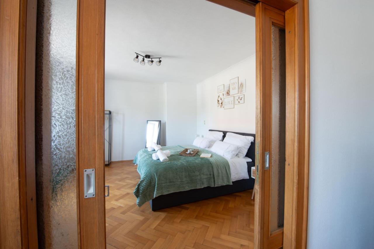 Bessa Homes 6 Personen 2 Schlafzimmer, 3 King Size, Betten, Balkon, Kueche Haag in Oberbayern Extérieur photo