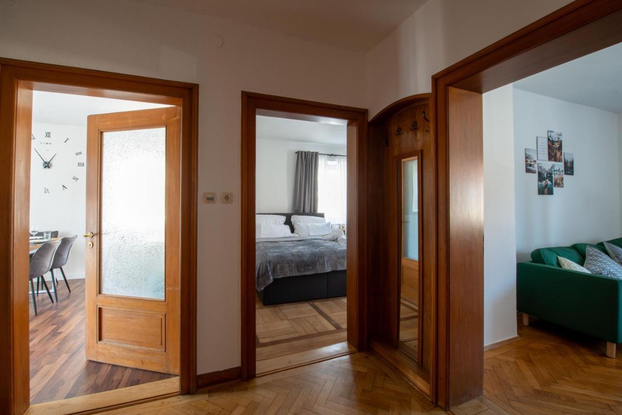 Bessa Homes 6 Personen 2 Schlafzimmer, 3 King Size, Betten, Balkon, Kueche Haag in Oberbayern Extérieur photo