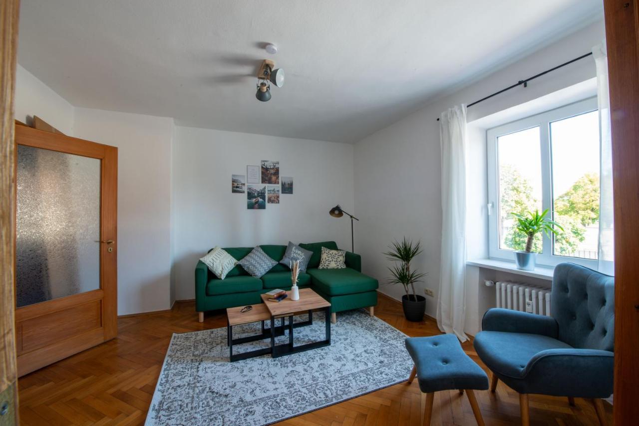 Bessa Homes 6 Personen 2 Schlafzimmer, 3 King Size, Betten, Balkon, Kueche Haag in Oberbayern Extérieur photo